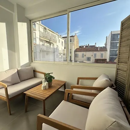 Center Perfect 3 Bedroom Appartement *