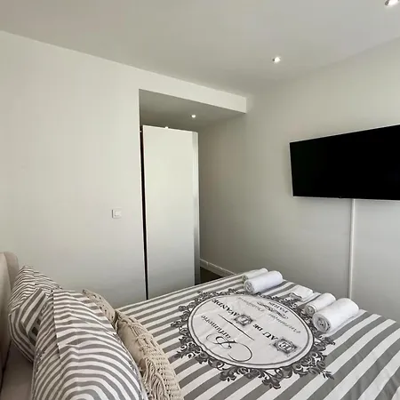 Apartment Center Perfect 3 Bedroom Cannes
