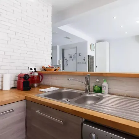 Apartment Center Perfect 3 Bedroom